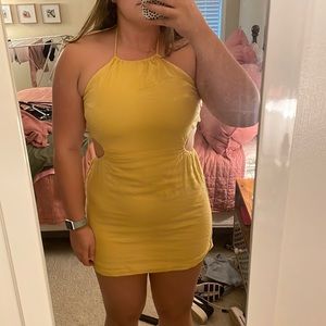 halter style with cut out yellow abercrombie dress